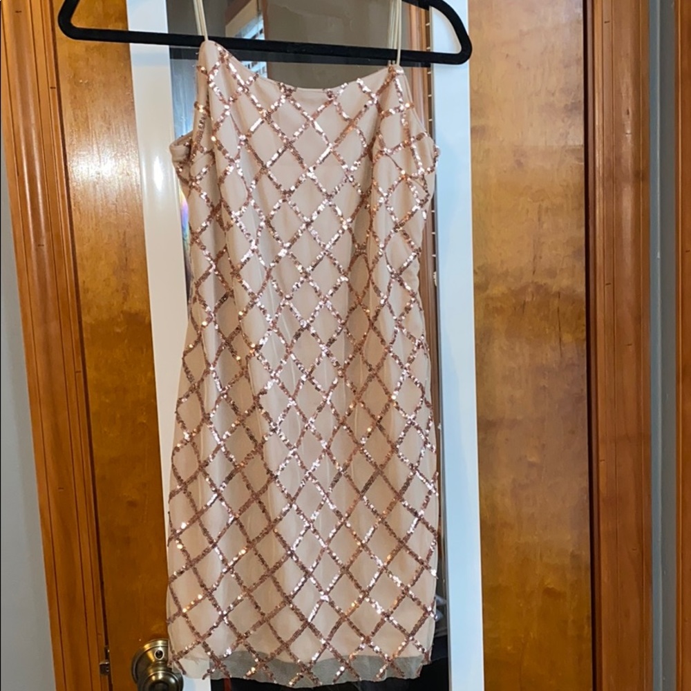 BEIGE SPARKLY DRESS
